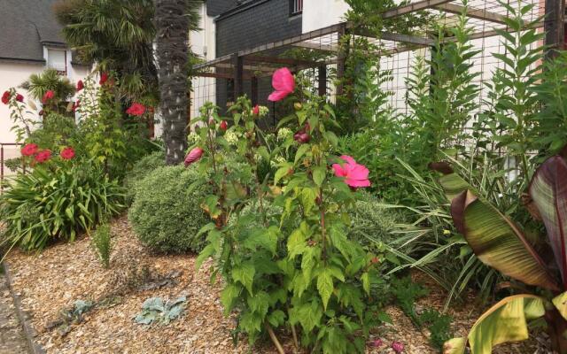 Brit Hotel Le Branhoc