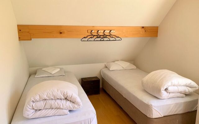 Trailside Apartments & Chalet