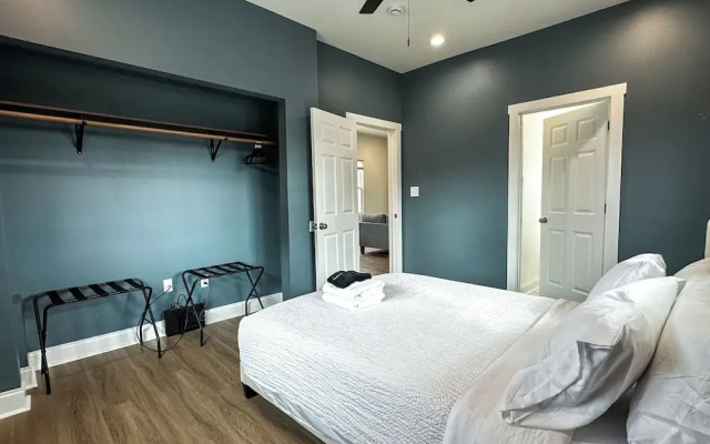 StayAE - Flamingo House