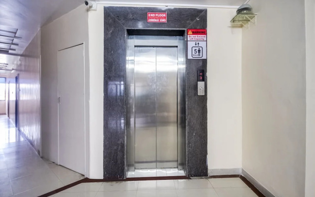 OYO 48043 Hotel Godavari