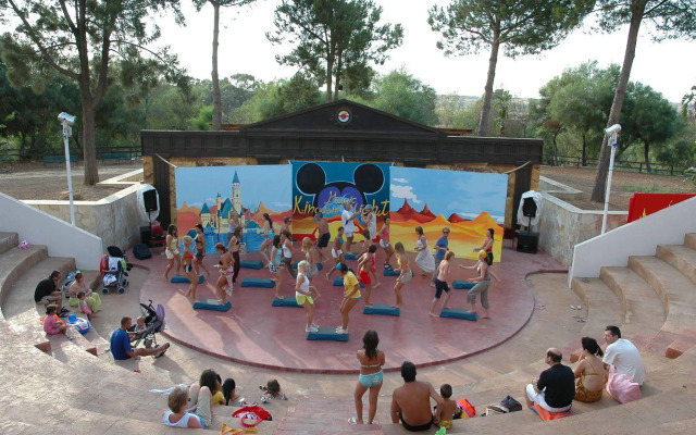 Paradise Beach Resort