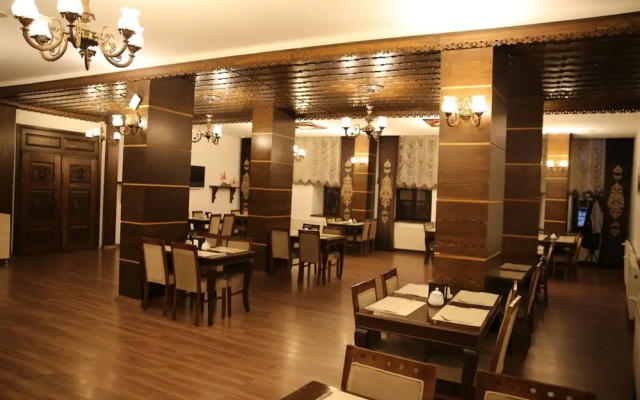 Cheltikov Hotel