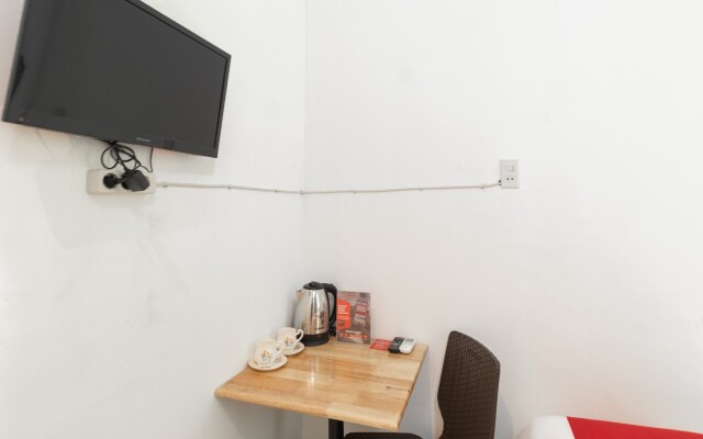RedDoorz near Sun Plaza Medan 2 - Hostel