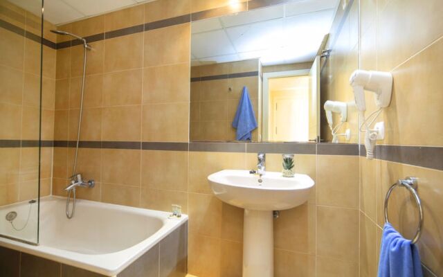 Esmeralda Suites