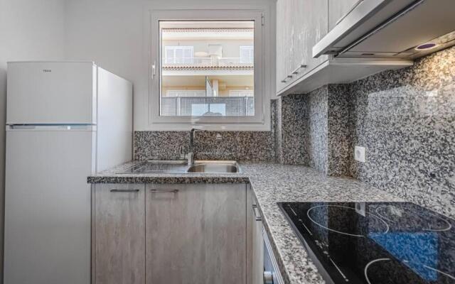 Amazing apartment with sea views PA06