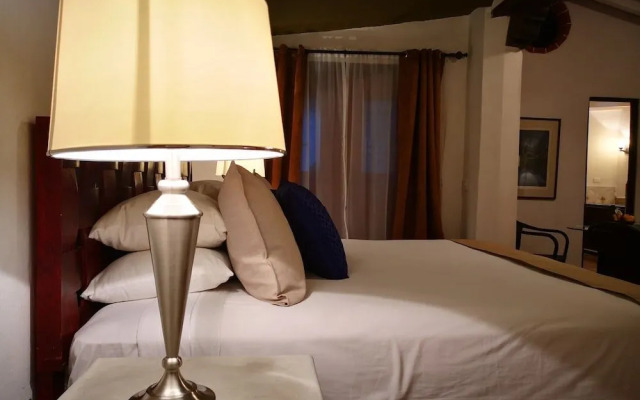 Casa Flor De Mayo - Spa & Boutique