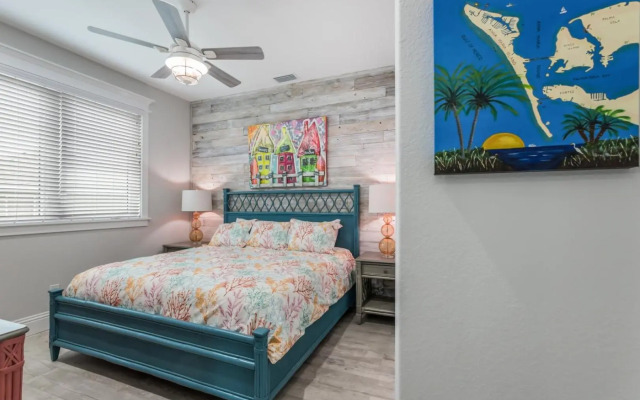Snook Lookout - 211 Oak Ave