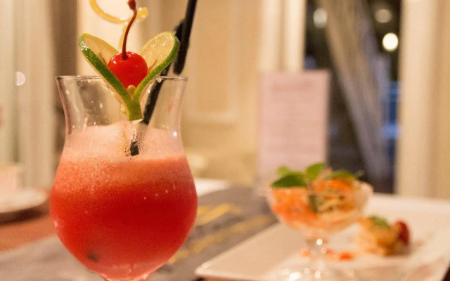 Signature Royal Halong Cruise