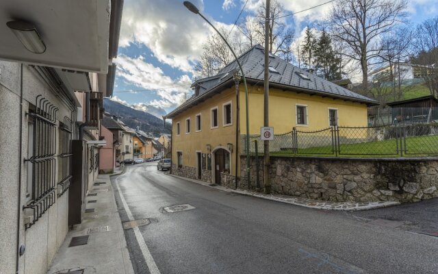 Hladik House - Alpi Giulie Cosy Apartment