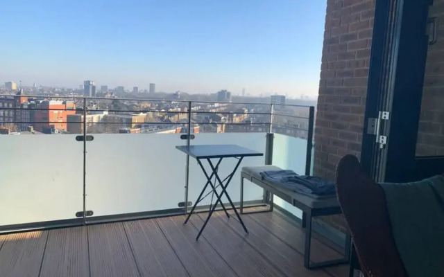 Modern 1 Bedroom Near Shoreditch With Balcony
