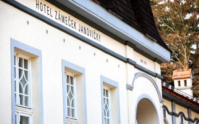 Hotel Zámeček Janovičky