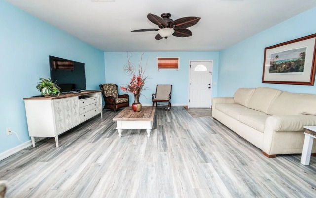 Beach House - Spyglass