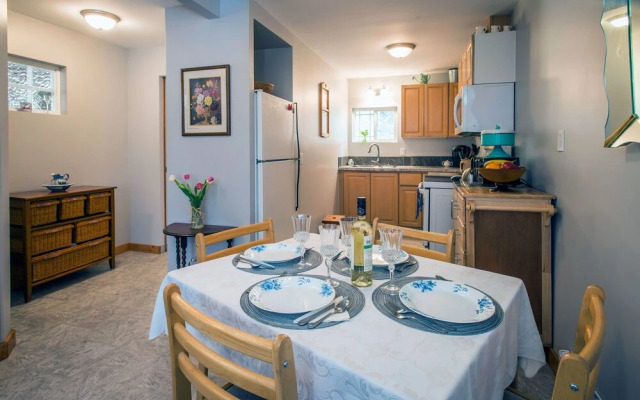 The Acorn Guesthouse