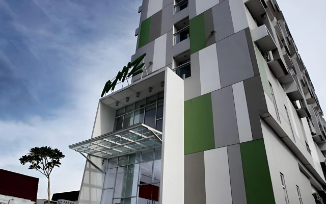 Whiz Hotel Pemuda Semarang