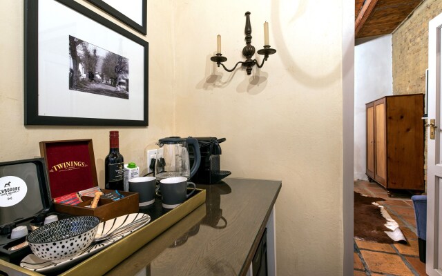 Avondrood Guest House