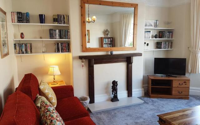 Montrose Guest House
