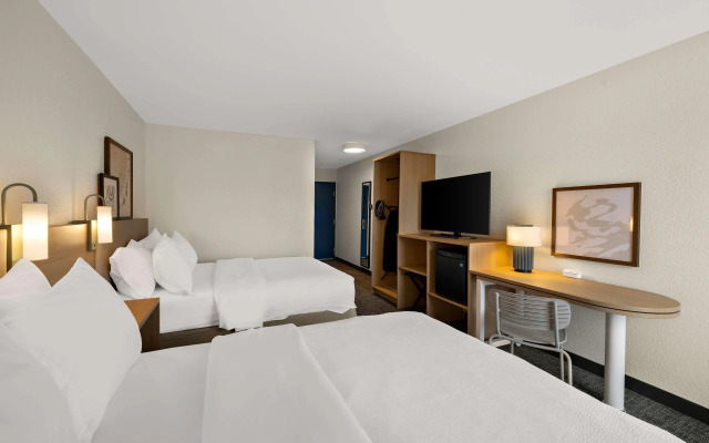 Spark by Hilton Tifton