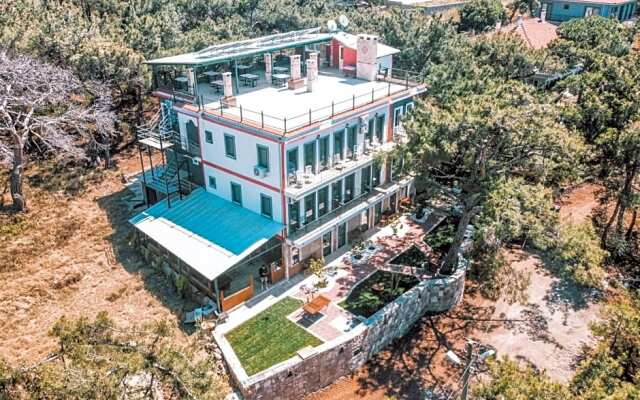 Camlik Deniz Yildizi Hotel