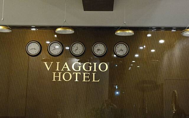 V hotel & tours