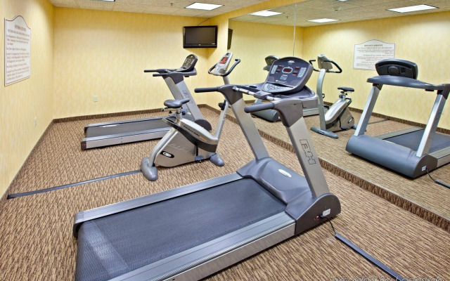 Holiday Inn Express & Suites Lexington Dtwn Area-Keenland by IHG