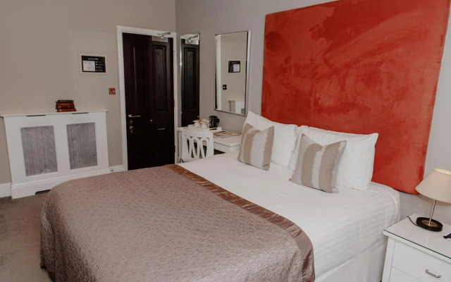 Woodlands Hotel