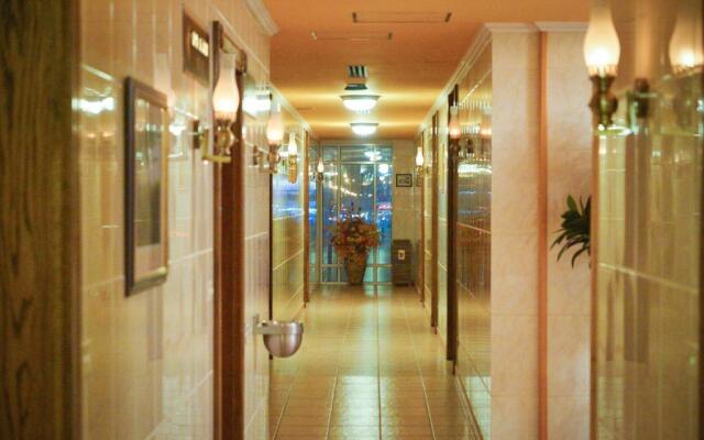 Mansour Plaza Hotel Apartments