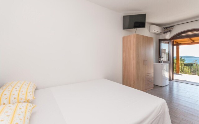 Nice Apartment in Drage With Wifi