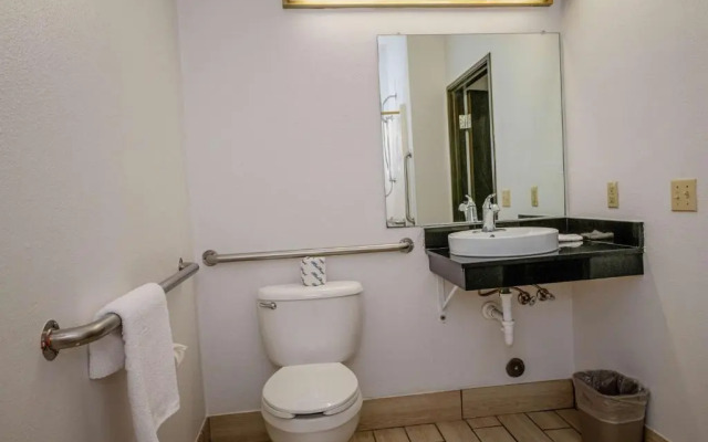 Best Western Crown Inn