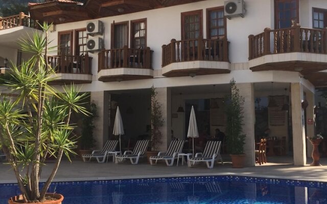 Ates Otel