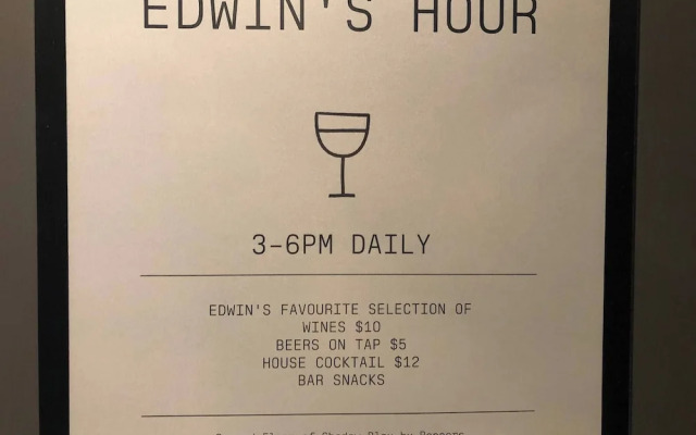 Southbank 2BR High City Views Enjoy Wine, Gym, Pool, Wifi