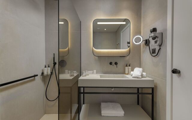 The Ixian Grand & All Suites - Adults Only