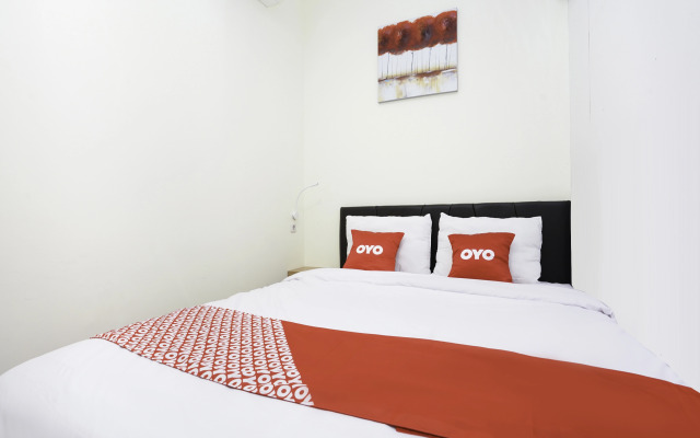 SUPER OYO Flagship 3688 Pot Art