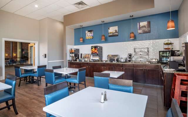 Best Western Plus Philadelphia Airport S. At Widener Univ.