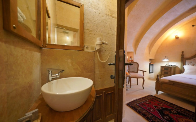 Maya Cave Hotel