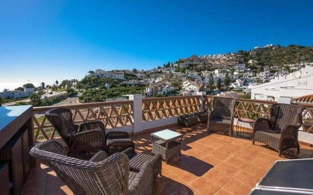 Marina Bella 1F Menyber