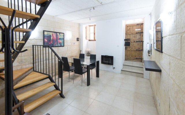 Valletta Republic St House