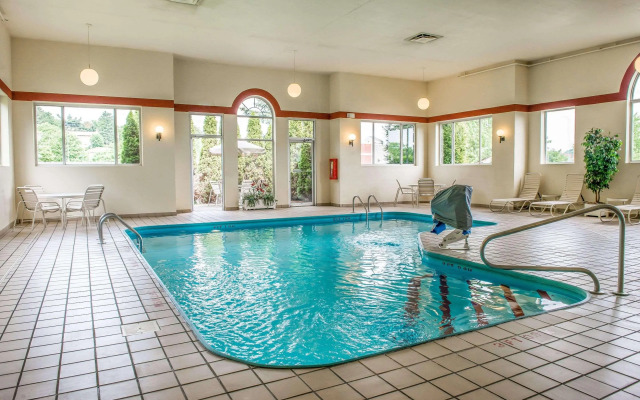 Wingate by Wyndham Pittsburgh/New Stanton