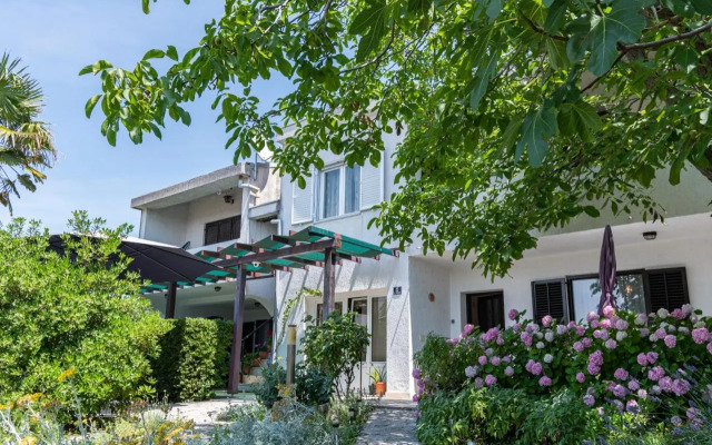 Apartment Punat 5351b