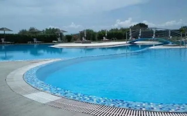 Siris Hotel
