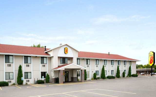 Super 8 by Wyndham Eau Claire WI