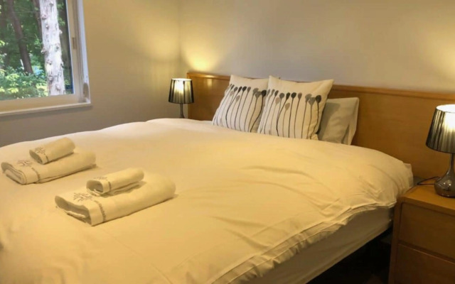 Ski-in, Ski-out House in Hakuba