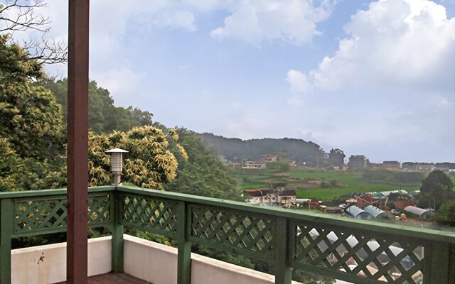 Yeongheungdowith Haejigae Pension