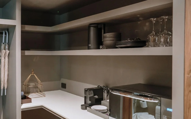 Timber Society Boutique Hideaway