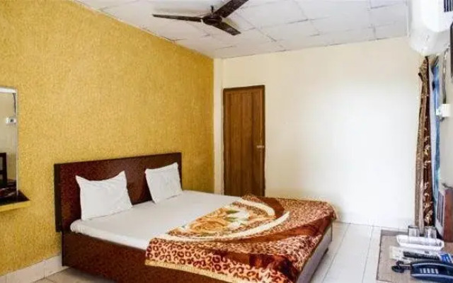 Resort Hirak Jayanti