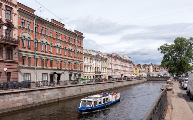 City of Rivers on Griboedova 33