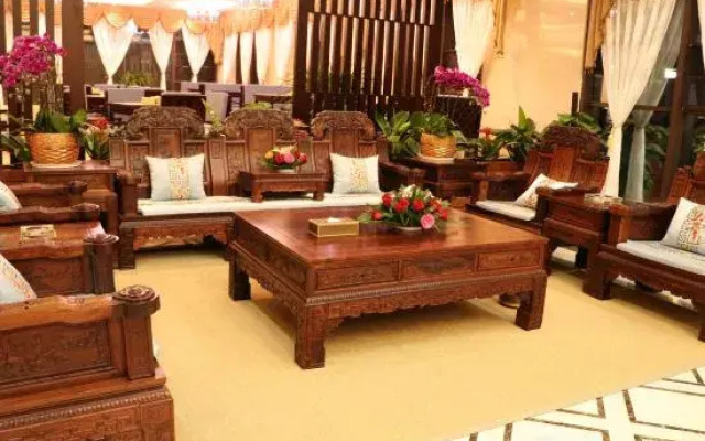 Hongyuan Era Hotel