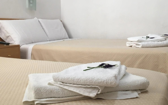 Hostal R. Lido