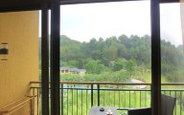 DiPai HotSpring Resort