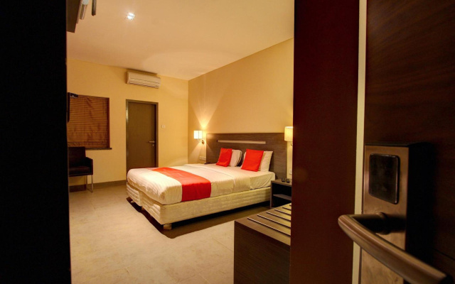 Confident Amoon - The Glamour Spa and Resort