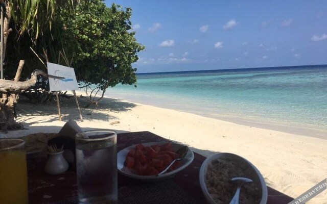 Hudhu Raakani Lodge